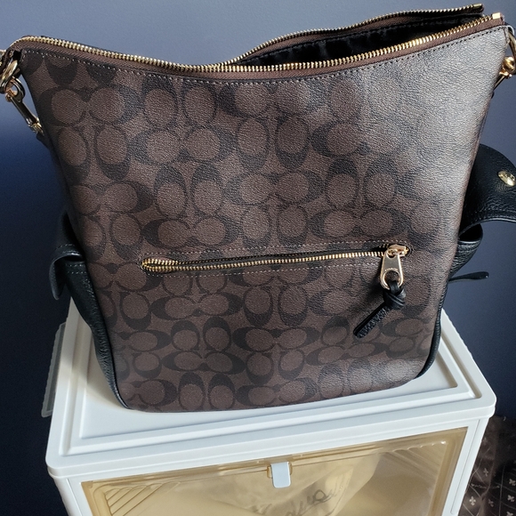 coach bucket handbag - Picture 2 of 3